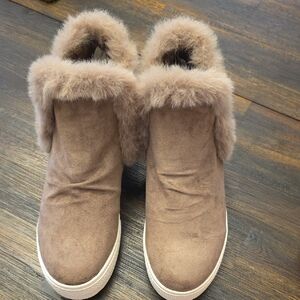 New-VERY G- Cozy Brown Fur-Lined Women's Shoes